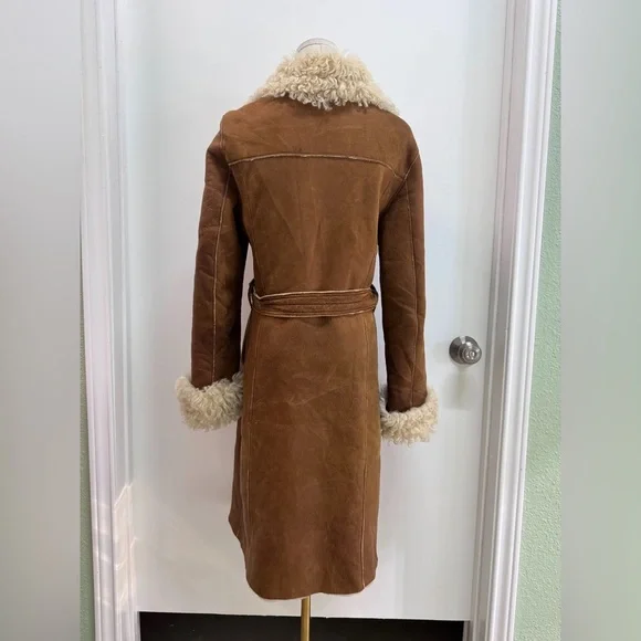 Burberry Sheepskin Penneylane Coat - Picture 3 of 9